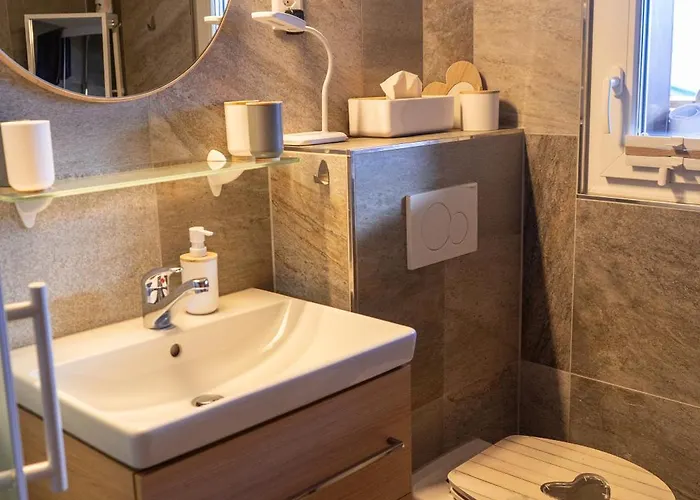 Riebe 331 Apartment *